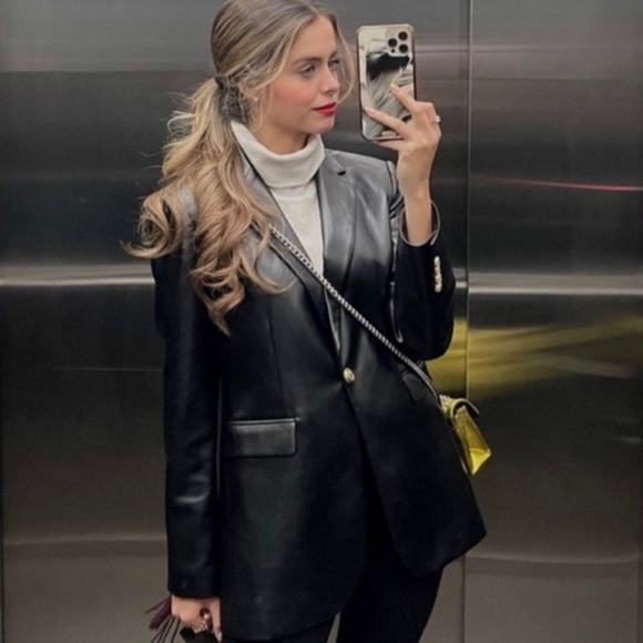 Zara faux leather blazer with gold button - Picture 9 of 15